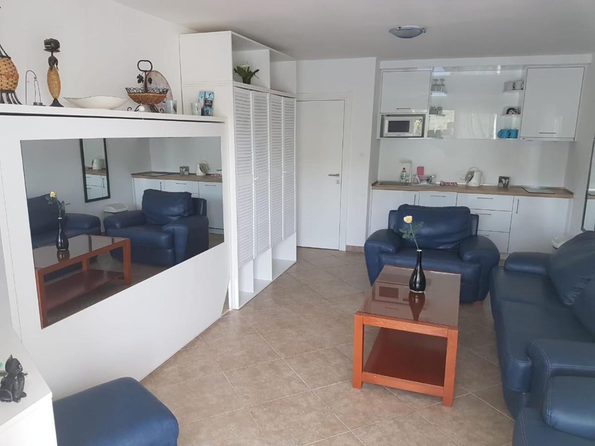 Waterfront Townhouse Sunset View With Garage Apartment Bigovo Bagian luar foto